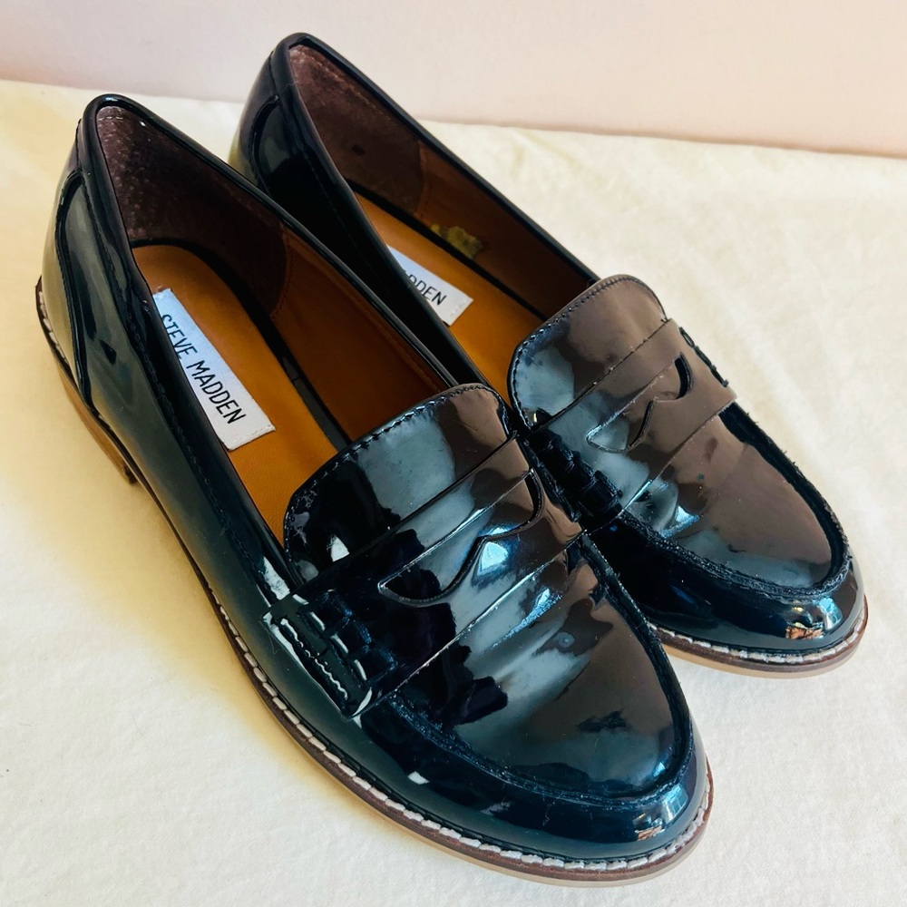 Steve Madden Loafers, Black Patent, Women's Size 6M, Preppy, Y2K, Glossy